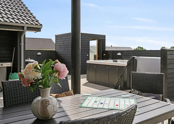 Luxury Retreat In Mommark - By Traum