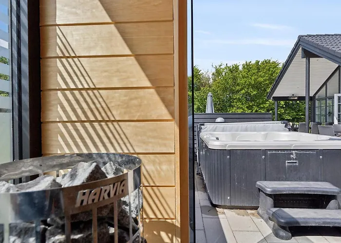 Luxury Retreat In Mommark - By Traum *